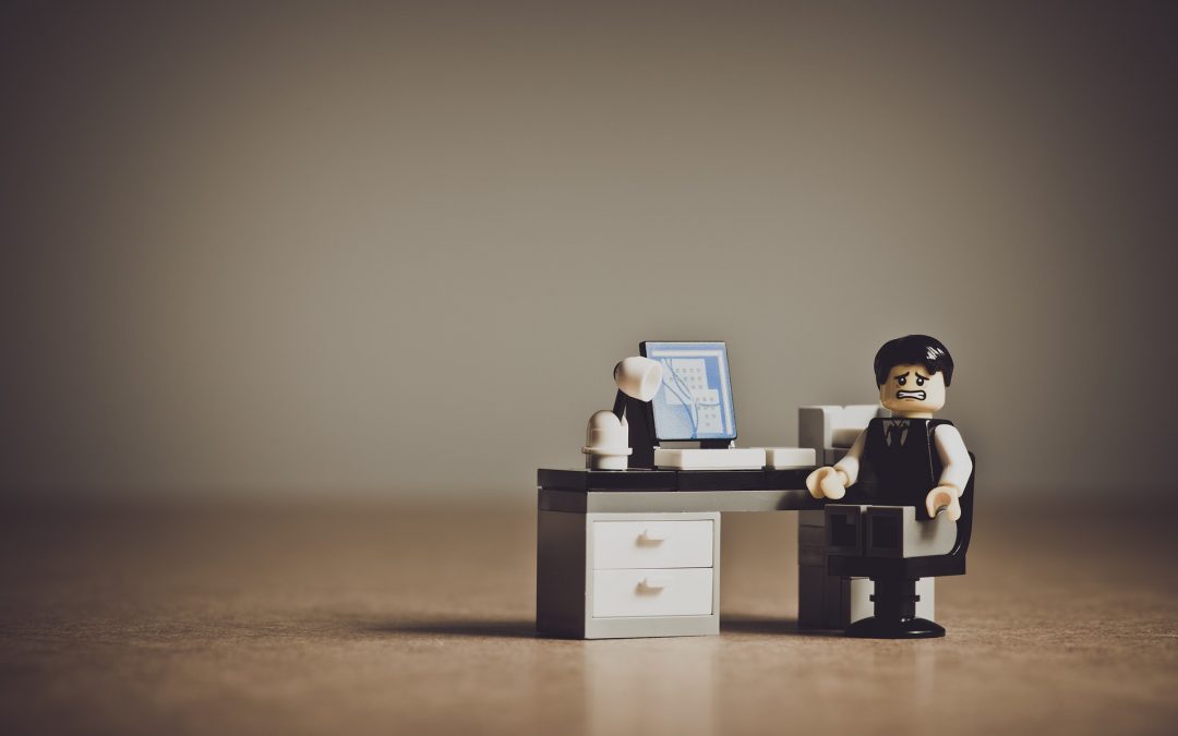 7 easy ways to get moving at work